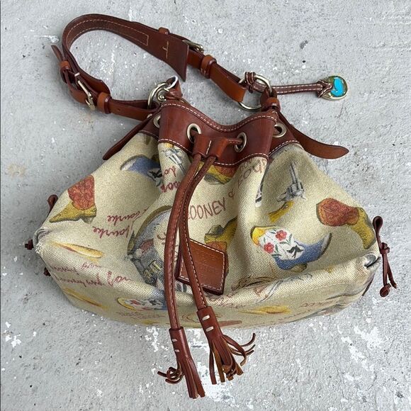 Vintage Dooney and Burke drawstring bag - Picture 1 of 9